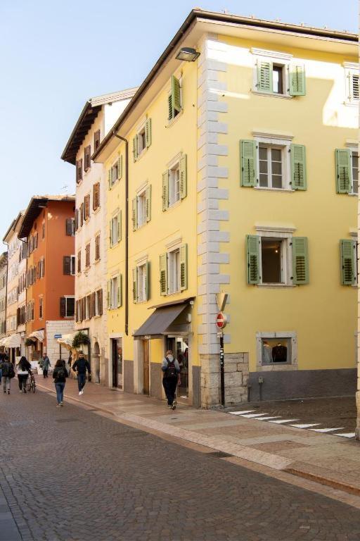 Yugogo Mazzini 41 - Bilocale Trento Centro Apartment Exterior photo